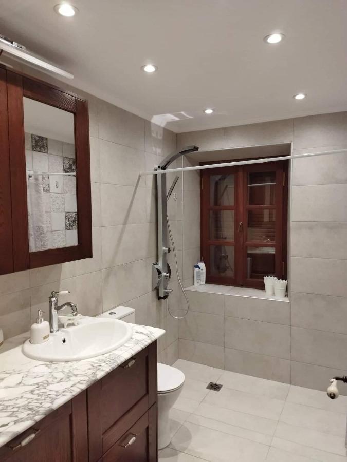 Вилла Tsolakis Luxury House Леонидион Экстерьер фото